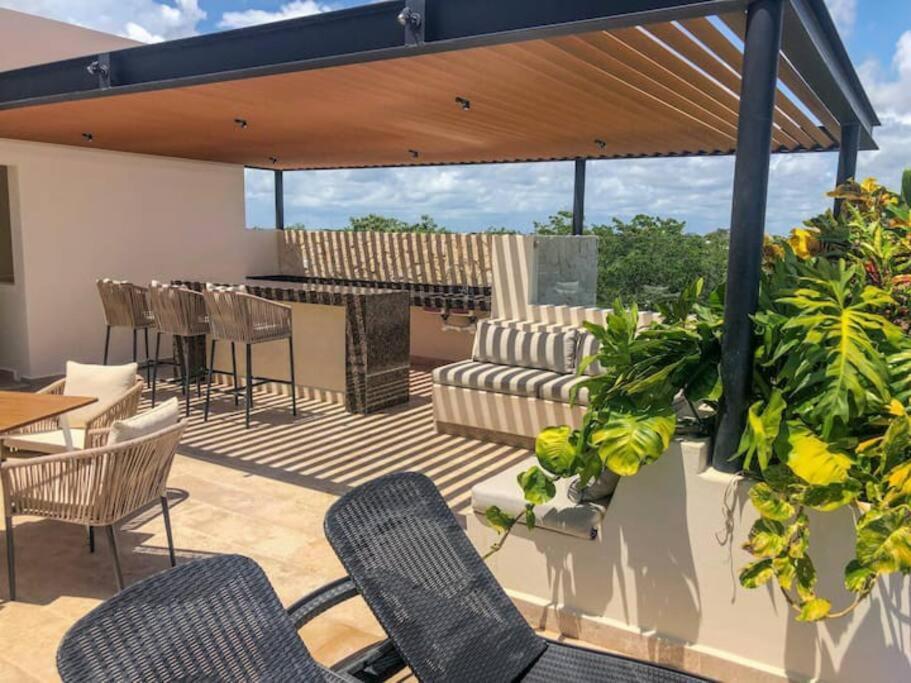 Suit Next To The Common Top Roof Exclusive Building Kingsize Bed 2 Super Pools, Gym, Grill Tulum Dış mekan fotoğraf