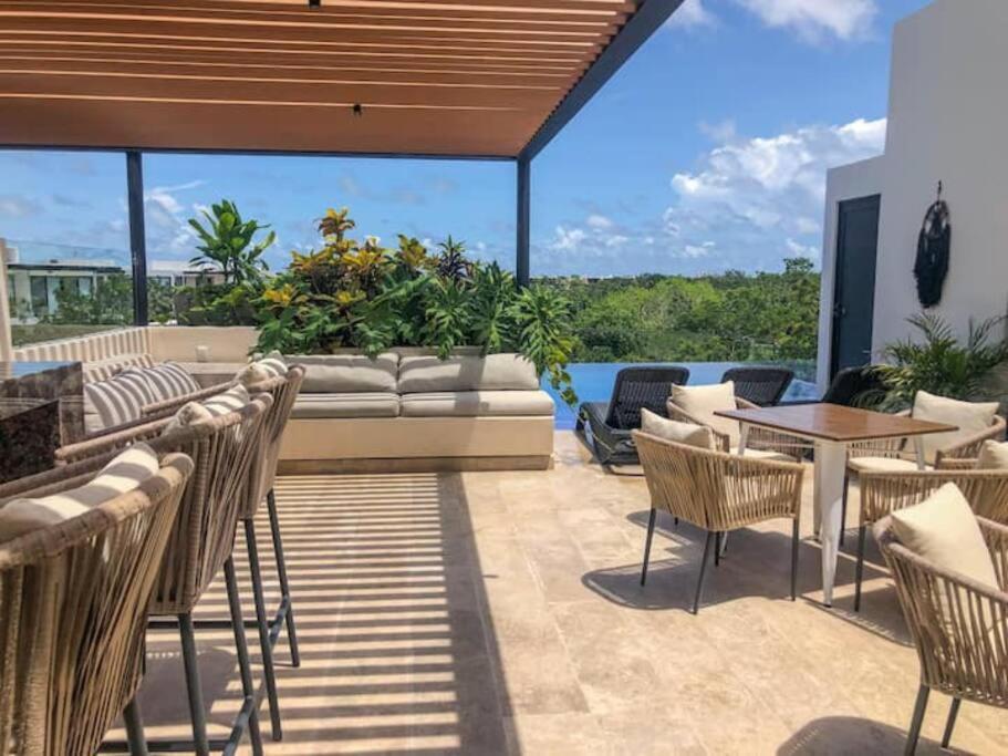 Suit Next To The Common Top Roof Exclusive Building Kingsize Bed 2 Super Pools, Gym, Grill Tulum Dış mekan fotoğraf