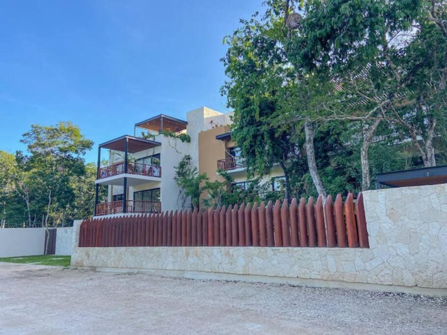 Suit Next To The Common Top Roof Exclusive Building Kingsize Bed 2 Super Pools, Gym, Grill Tulum Dış mekan fotoğraf